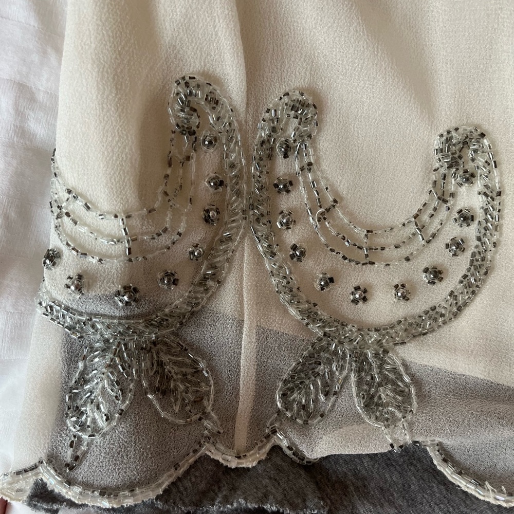 FREE PEOPLE BEADED MINI SKIRT SCALLOPED
HEM WOMEN SIZE MEDIUM - Picture 5 of 16
